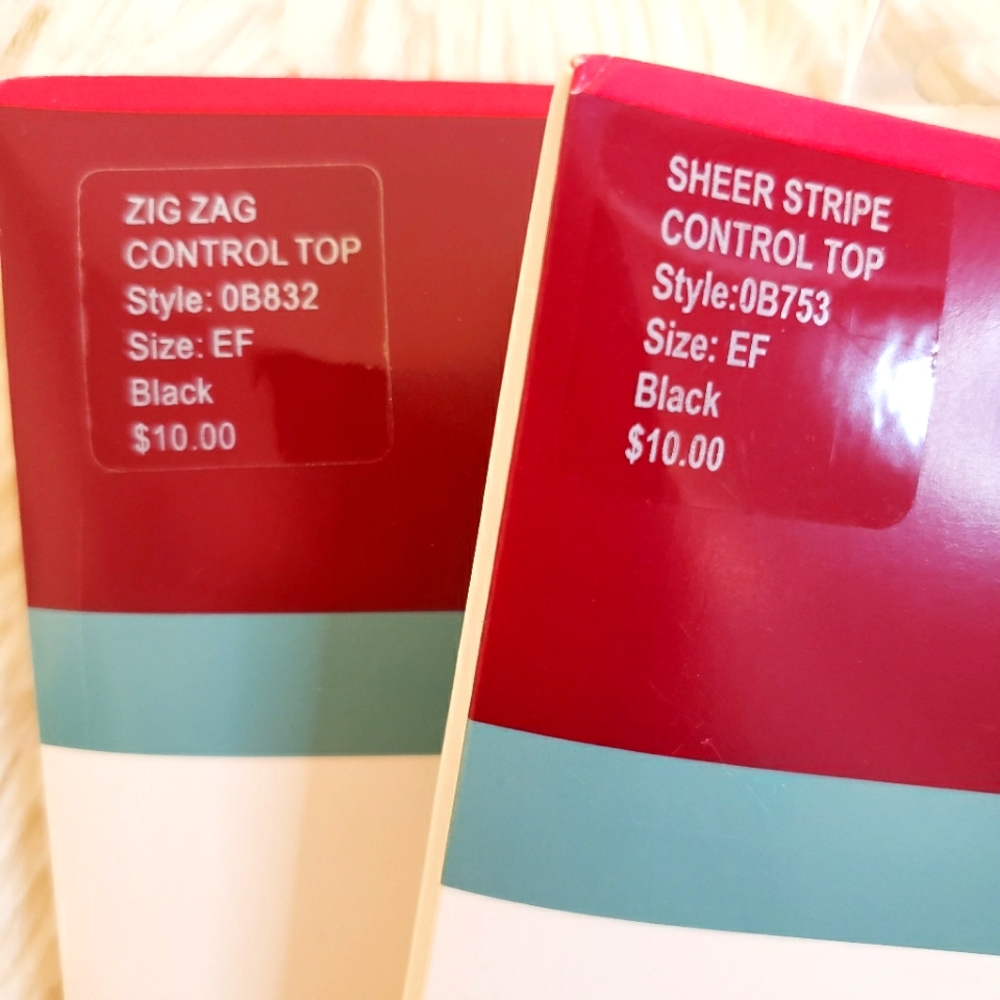 HANES 2 Pairs of Black Patterned Silk Reflections Sheer Fashion Tights--NWT--EF - Picture 6 of 9